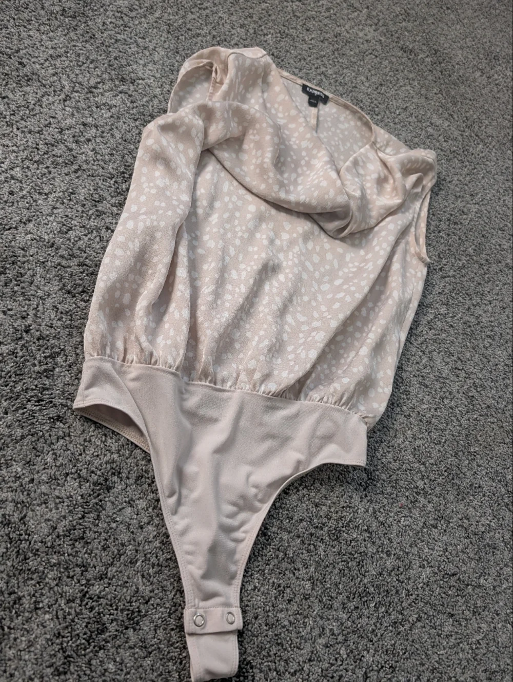 Express Tan Printed Sleeveless Blouse s - Picture 2 of 4